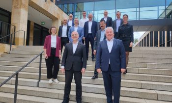 Der neu gewählte Vorstand des VDMA Software und Digitalisierung, oben angefangen (v.l.n.r.): Prof. Claus Oetter, Sebastian Betzin, Michael Frieß, Daniel Gal, Markus Günther, Dr. Thomas Genßler, Dr. Donatus Weber, Michael Möller, Susanne Henkel, Judith Armbruster, Klaus Bauer, Oliver Winzenried.