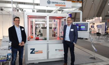 Am Stand I01 präsentiert senswork das 3D-Vermessungssystem ZScan® Easy zur 3D-Inlinevermessung von Batteriemodulen. Bild: senswork