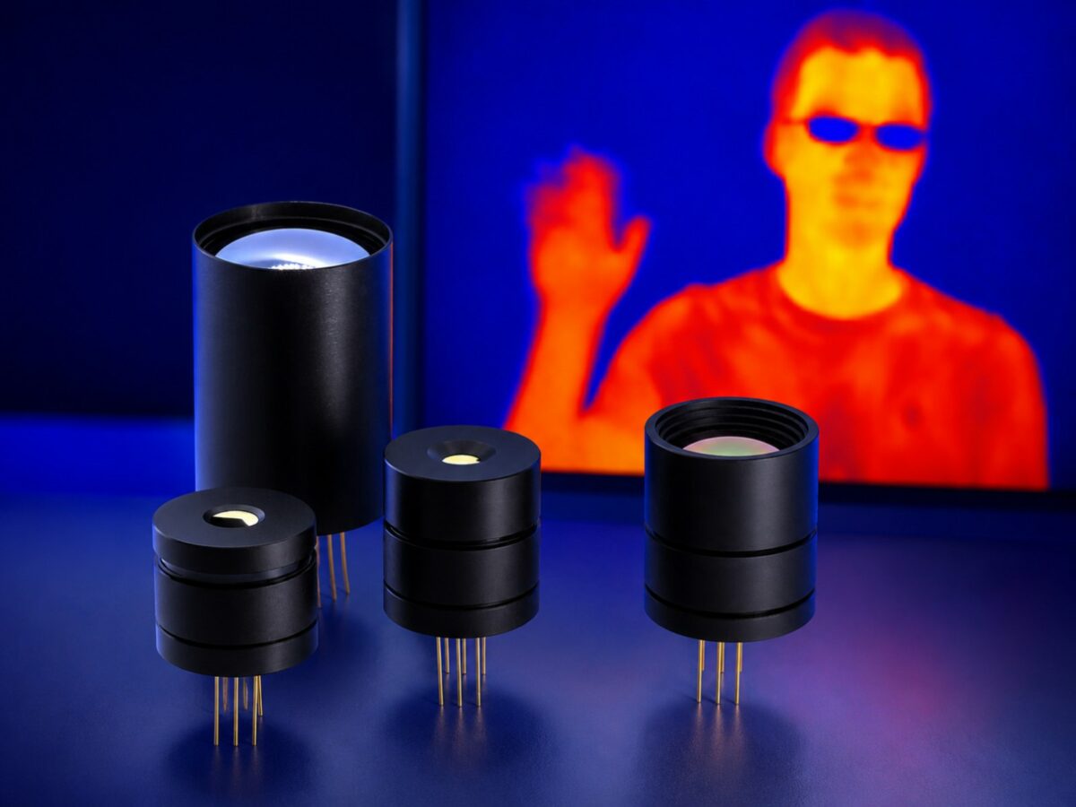 Infrarotsensoren im Vordergrund sowie Darstellung einer Messung (Bild: Heimann Sensor).