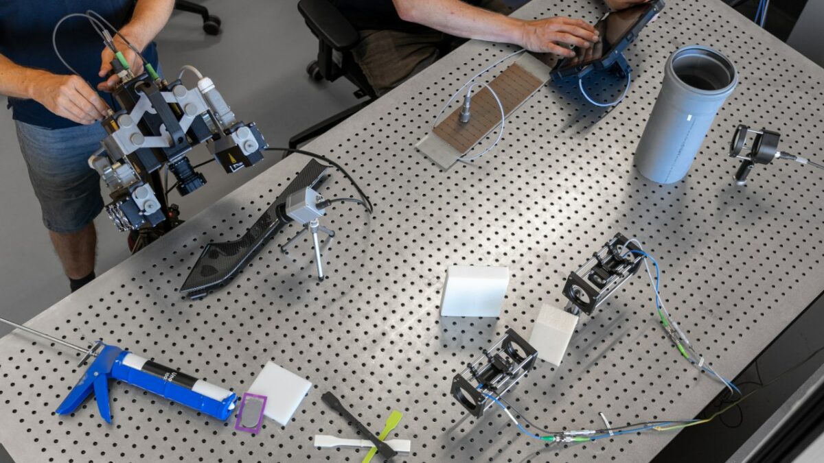 Am SKZ werden verschiedene zerstörungsfreie Prüfverfahren für Kunststoffe erforscht und in Zusammenarbeit mit Industriepartnern für die industrielle Anwendung weiterentwickelt (Bild: Luca Hoffmannbeck, SKZ).